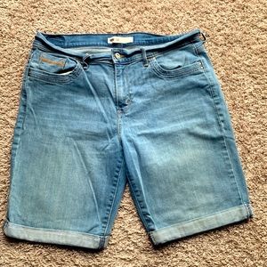Levi Bermuda shorts